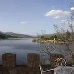 Hétvégi ház Isla Del Burguillo *
