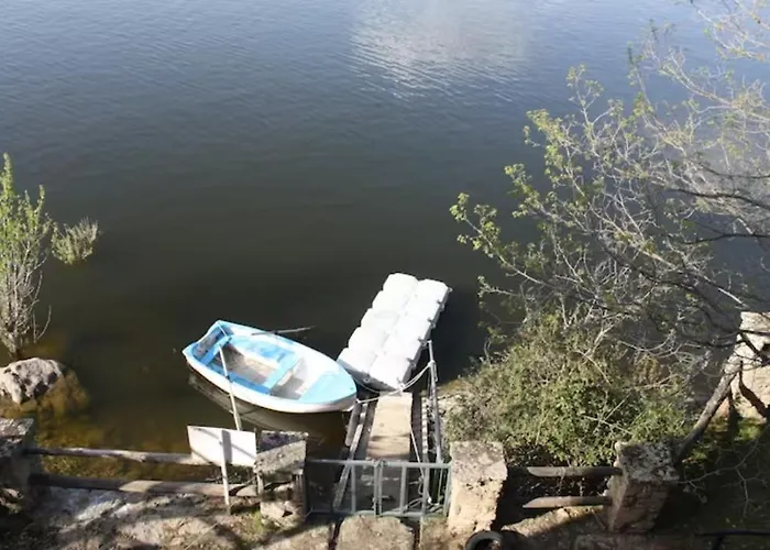 Летний дом Isla Del Burguillo Авила